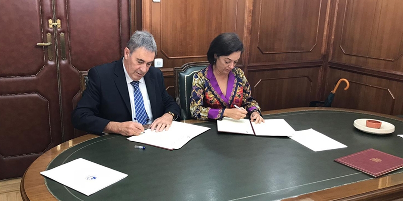Acuerdo de colaboracin entre CONAFE y el Ministerio de Agricultura para preservar el material gentico de la raza frisona