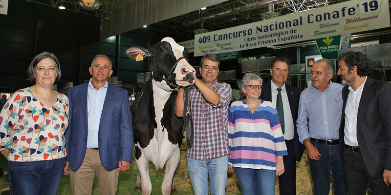 El consejero de Asturias inaugura Agropec 2019, marco del 40 Concurso Nacional CONAFE de la Raza Frisona