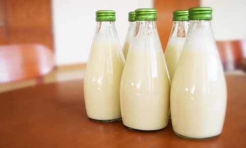 El Gobierno obligar a revisar precio de leche cuando suban costes de...