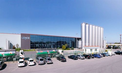 Grupo Lence dice que si vendiese su empresa el sector lcteo gallego...