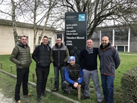 Equipo de formadores espaoles en podologa bovina junto a Noureddine Charfeddine (CONAFE)
