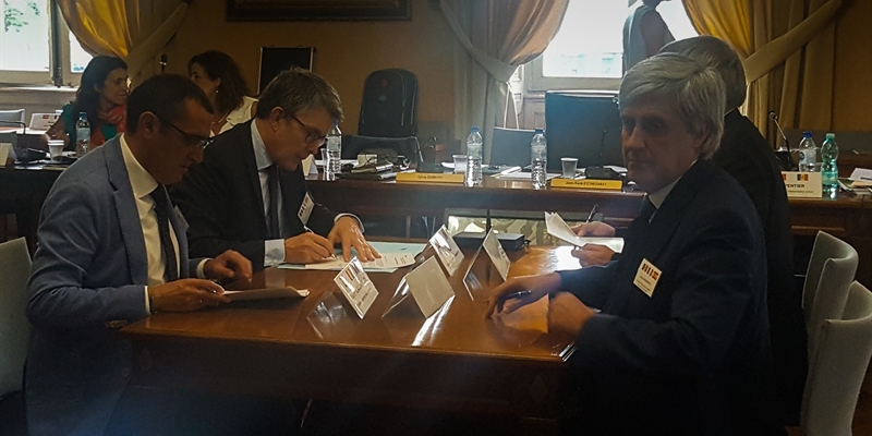 Espa�a, Francia y Andorra abordan aspectos de cooperaci�n t�cnica en materia de sanidad ganadera