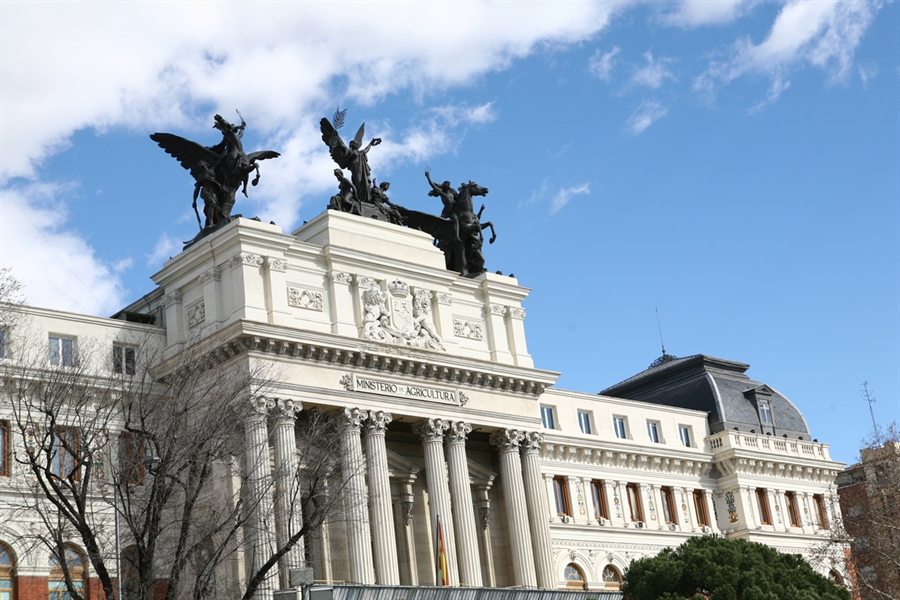 El Ministerio de Agricultura, Pesca y Alimentaci�n nombra nueve altos...