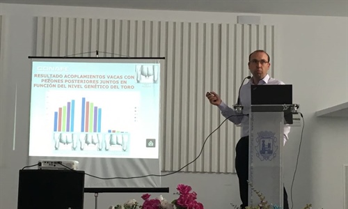La ponencia De la morfologa a la genmica abri las I Jornadas...