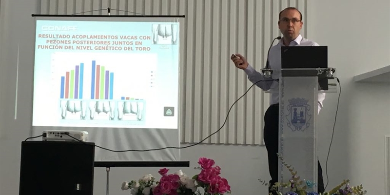 La ponencia De la morfologa a la genmica abri las I Jornadas Tcnico Ganaderas Usas Holstein