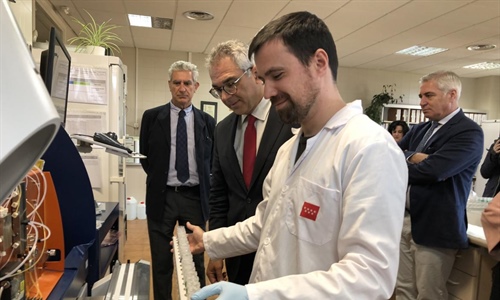 La Comunidad de Madrid ha dotado al Censyra de un nuevo analizador de...