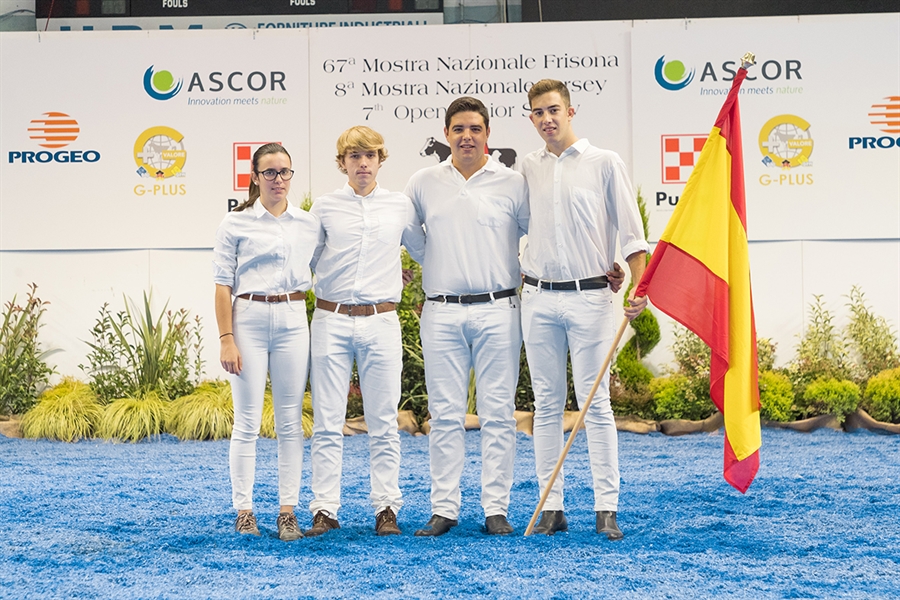 Cuatro jvenes espaoles participaron en el 7 Open Junior Show...