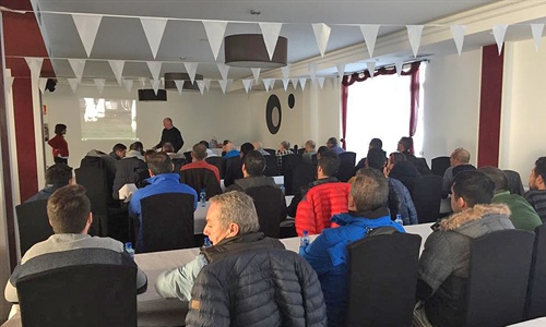 Nace una asociacin para profesionales de la podologa bovina