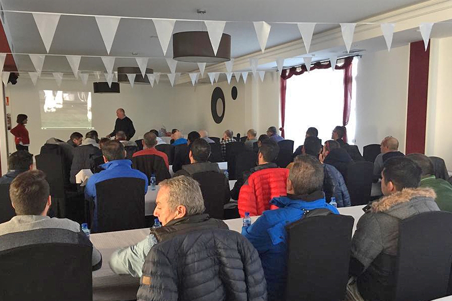 Nace una asociacin para profesionales de la podologa bovina