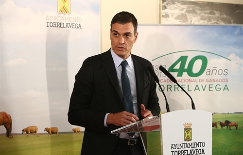Pedro Sánchez defiende una PAC "fuerte" para que los agricultores y...