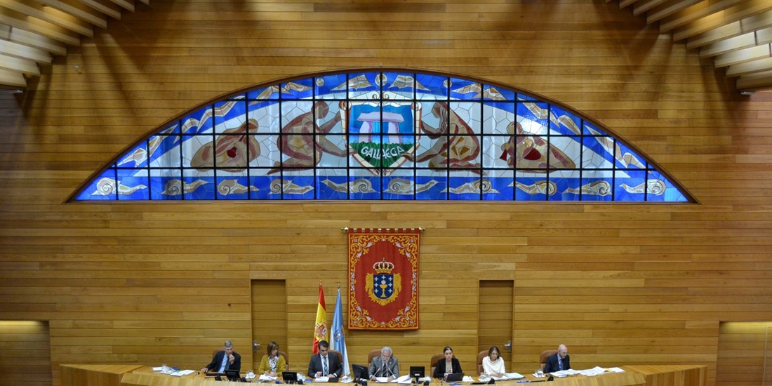 El Parlamento de Galicia reivindica el sector lcteo como estratgico y...