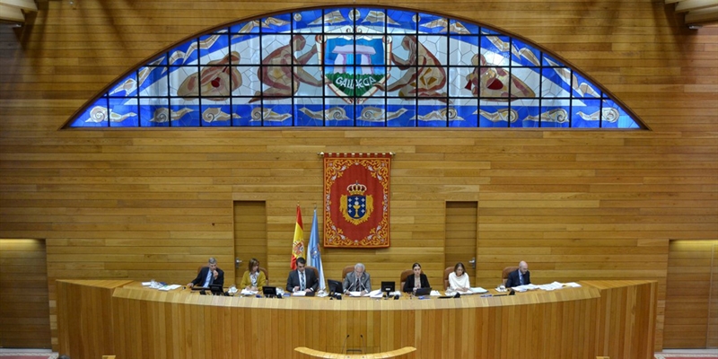 El Parlamento de Galicia reivindica el sector lcteo como estratgico y de vital importancia