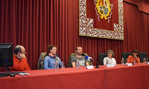 Se presenta el proyecto �Aterra!: tu futuro en el agro� para impulsar...