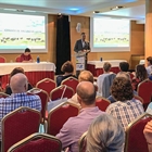El consejero de Ganadería de Cantabria aboga por implicar al sector lácteo para que la distribución eficaz de recursos repercuta en los ganaderos