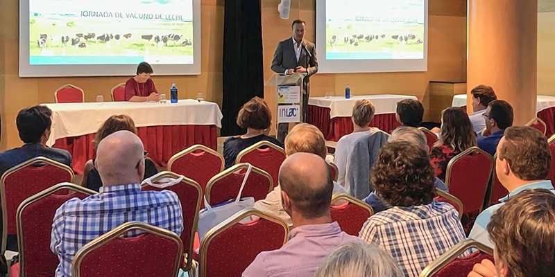 El consejero de Ganadería de Cantabria aboga por implicar al sector lácteo para que la distribución eficaz de recursos repercuta en los ganaderos
