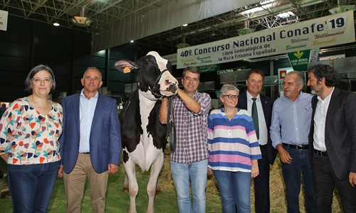El consejero de Asturias inaugura Agropec 2019, marco del 40º Concurso...