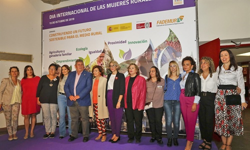 Las mujeres de FADEMUR reivindican 11 medidas por la igualdad y contra...