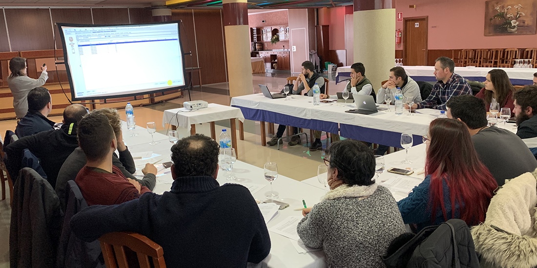 UNIFORM-Agri celebra sus reuniones en 2020 para usuarios de Galicia,...
