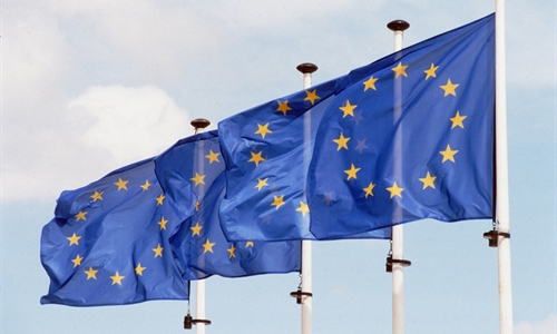 La Comisión Europea ofrece aplazar hasta el 15 de junio la solicitud de...