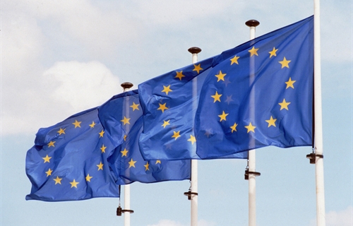 La Comisión Europea ofrece aplazar hasta el 15 de junio la solicitud de...
