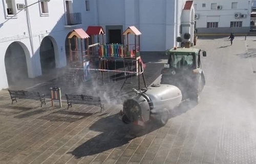 Cientos de agricultores y ganaderos estn sacando sus tractores para la...