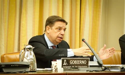 Luis Planas: La cadena agroalimentaria es esencial y ser un sector...