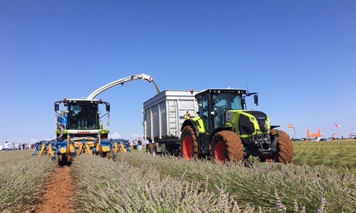 Cerca de un millar de agricultores y ganaderos se beneficiarn del Plan...