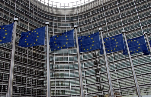 Ganaderos de la Unin Europea piden que se diferencien de forma clara...