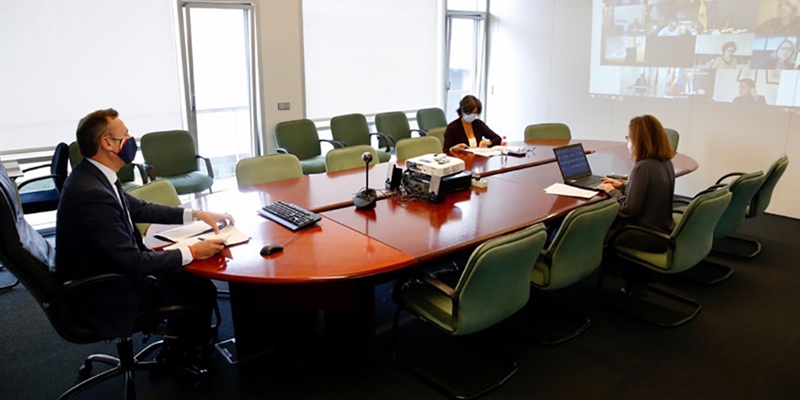 Cantabria pide al Ministerio de Agricultura que mantenga el apoyo al sector l�cteo