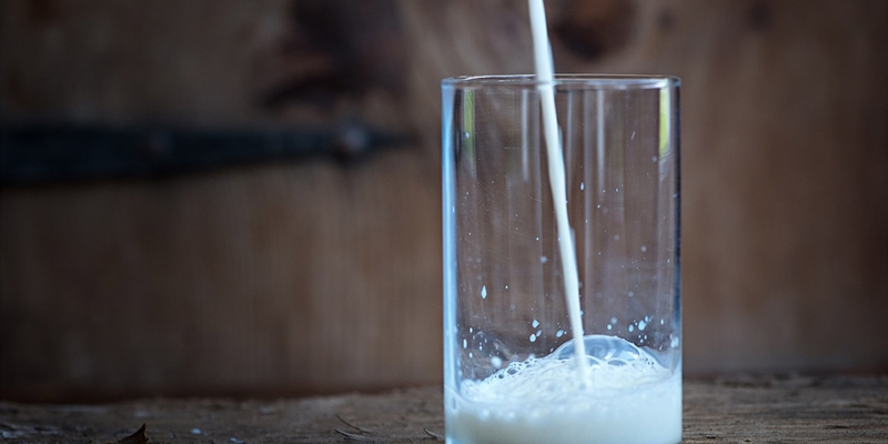 Unión de Uniones pide un etiquetado de la leche claro en origen de producción y envasado