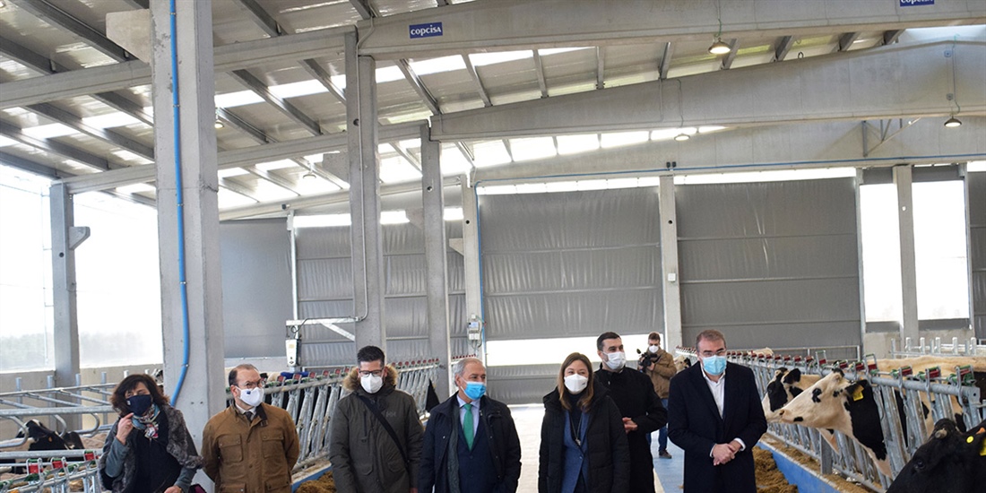 Inaugurada en Lugo la primera Granja Experimental de Leche de Galicia...