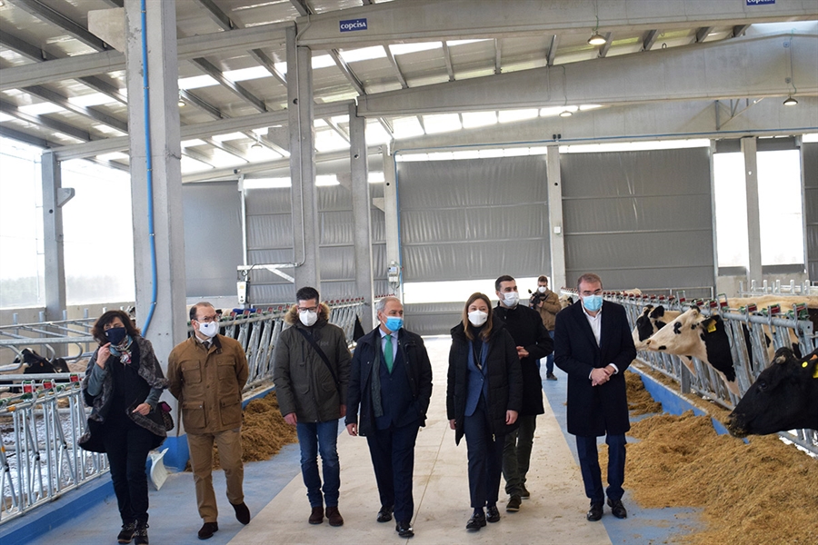 Inaugurada en Lugo la primera Granja Experimental de Leche de Galicia...