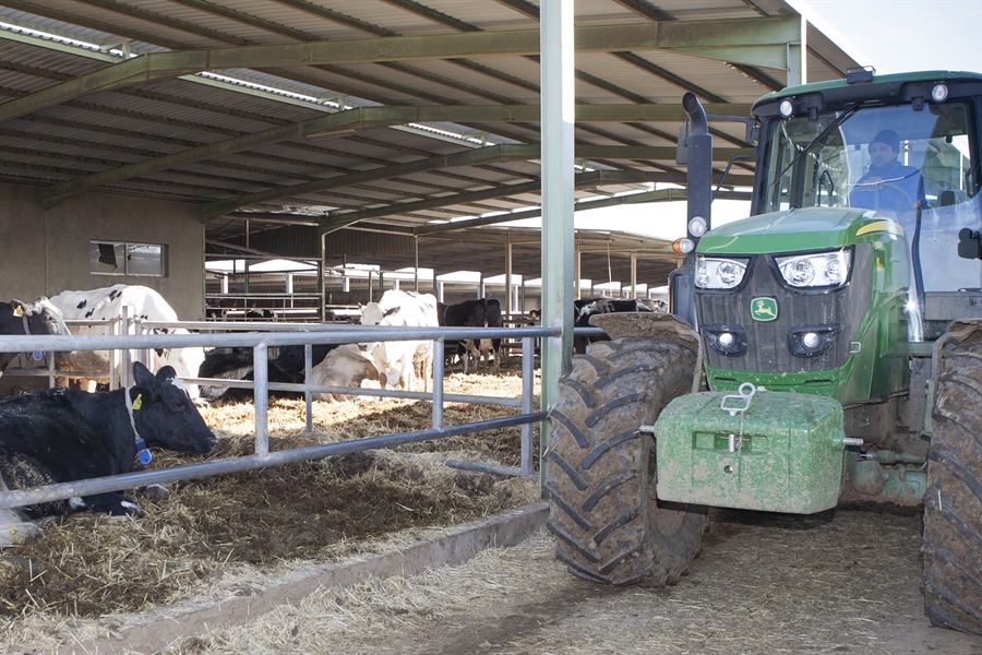 PIB agrcola retoma valores negativos al caer un 1,2% en el tercer...