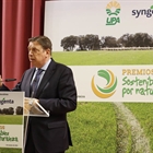 Luis Planas señala que la sostenibilidad implica una nueva orientación para la actividad empresarial agrícola y ganadera