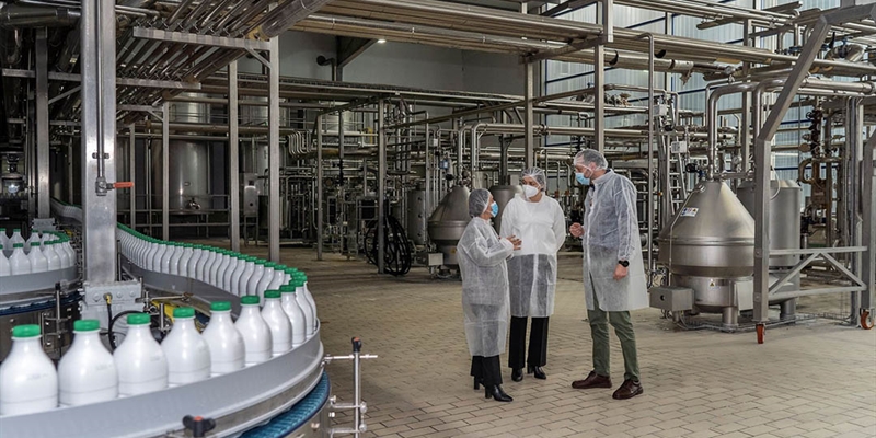 Innovacin y sostenibilidad, ejes fundamentales del plan estratgico de Leche Ro de Galicia