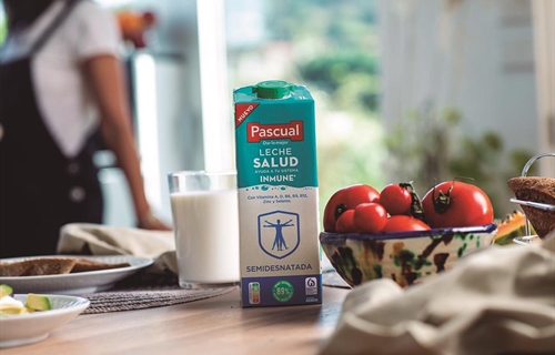 Pascual presenta un modelo de etiquetado nutricional propio que incluye...