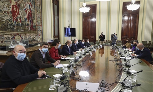 Reunin de los agentes del sector lcteo en el Ministerio de Agricultura