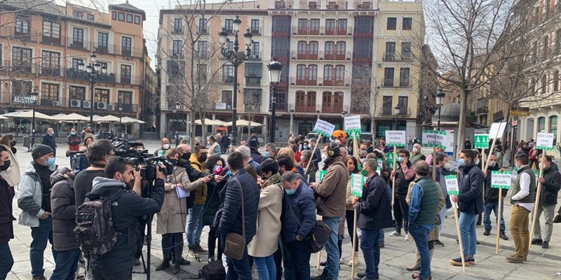 Un centenar de ganaderos se manifiesta en Toledo para pedir un precio justo para la leche de vaca