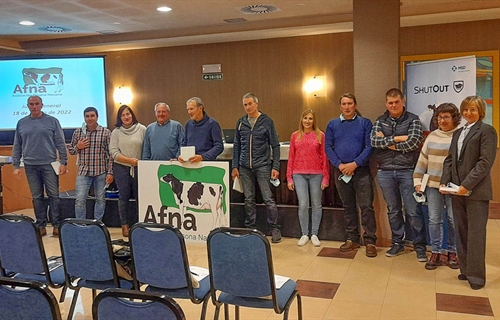 AFNA homenajea a seis trabajadores que llevan ms de 25 aos en la...