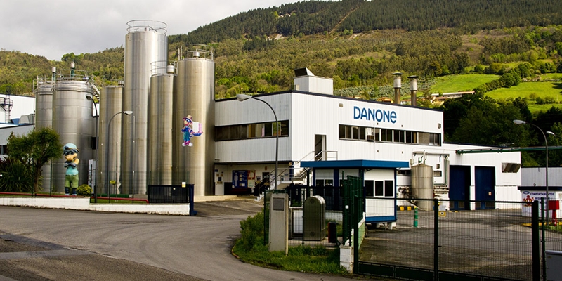 Danone accede a estudiar la venta de su planta en Asturias a un inversor