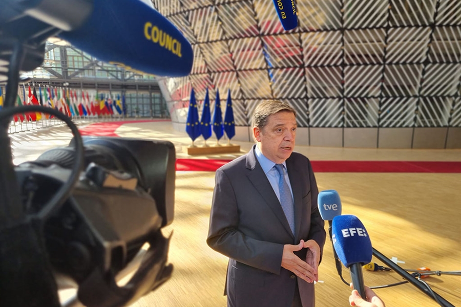 Luis Planas: Nos felicitamos por la aprobacin poltica del Plan...
