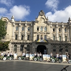 El “pelotón ciclista” de InLac recorre Santander para difundir los beneficios de los lácteos