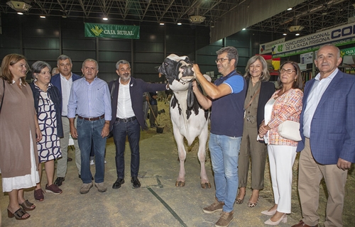 El consejero de Asturias inaugura Agropec 2022, marco del 42º Concurso...