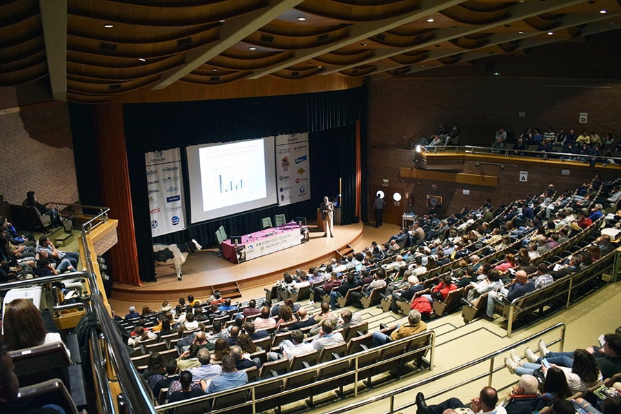 Ms de 700 personas asisten a las Jornadas Tcnicas de Seragro