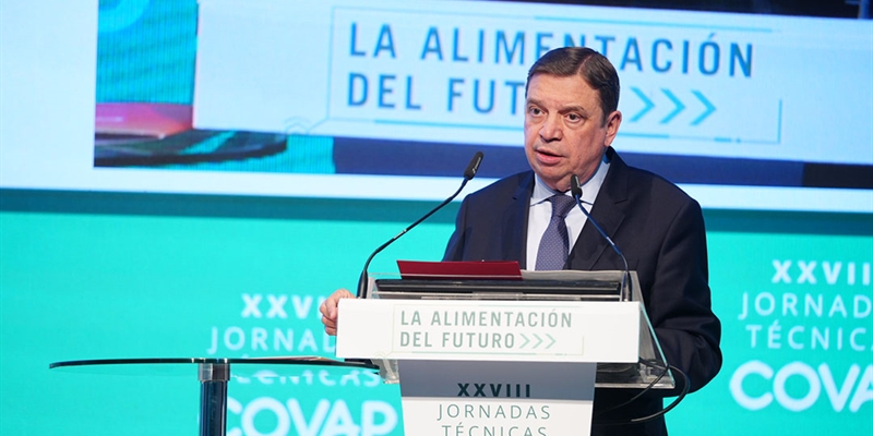 Luis Planas resalta la necesidad de contar con una cadena alimentaria "rentable"