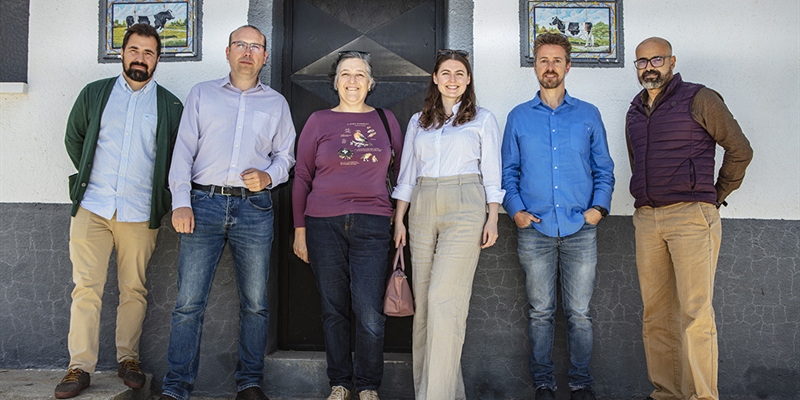 CONAFE recibe la visita de la Dra. Caeli Richardson, experta canadiense en gentica y cra animal