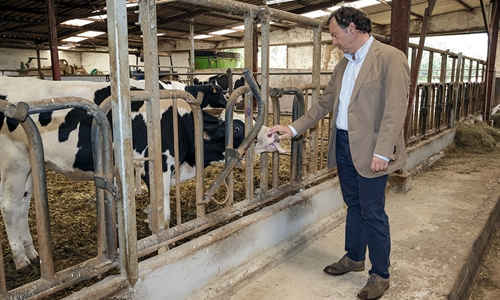 Cantabria trabaja en un nuevo programa de relevo generacional para el...