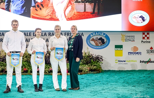 Mara Otero, Subcampeona Jnior del Concurso de Juzgamiento del Open...