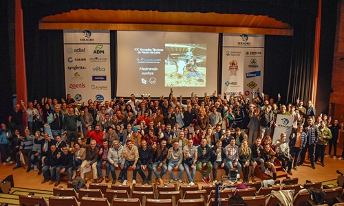 El tradicional brindis de la leche clausura las XX Jornadas Tcnicas de...