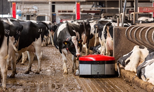 Lely presenta Discovery Collector C2, un nuevo robot para limpiar naves...